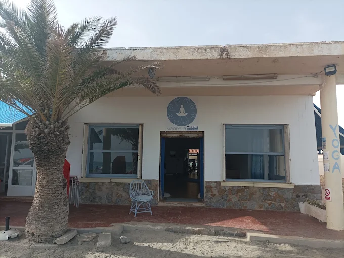 Fachada del centro Mandala Yoga Santa Pola